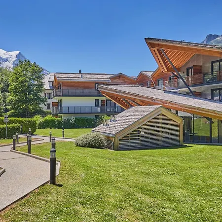 Odalys Isatis Aparthotel 4*