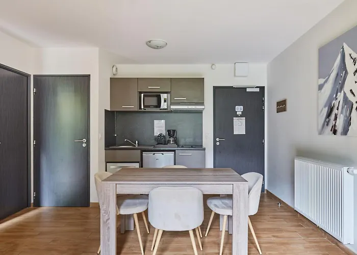Апарт-отель Odalys Isatis 4*