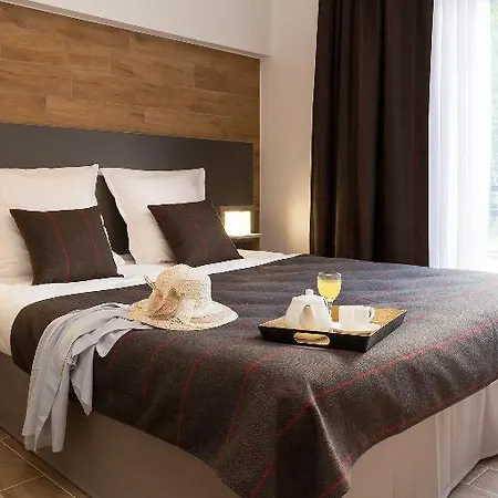 Résidence Prestige Odalys Isatis 4*